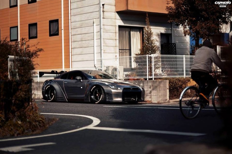 LibertyWalkR35street2